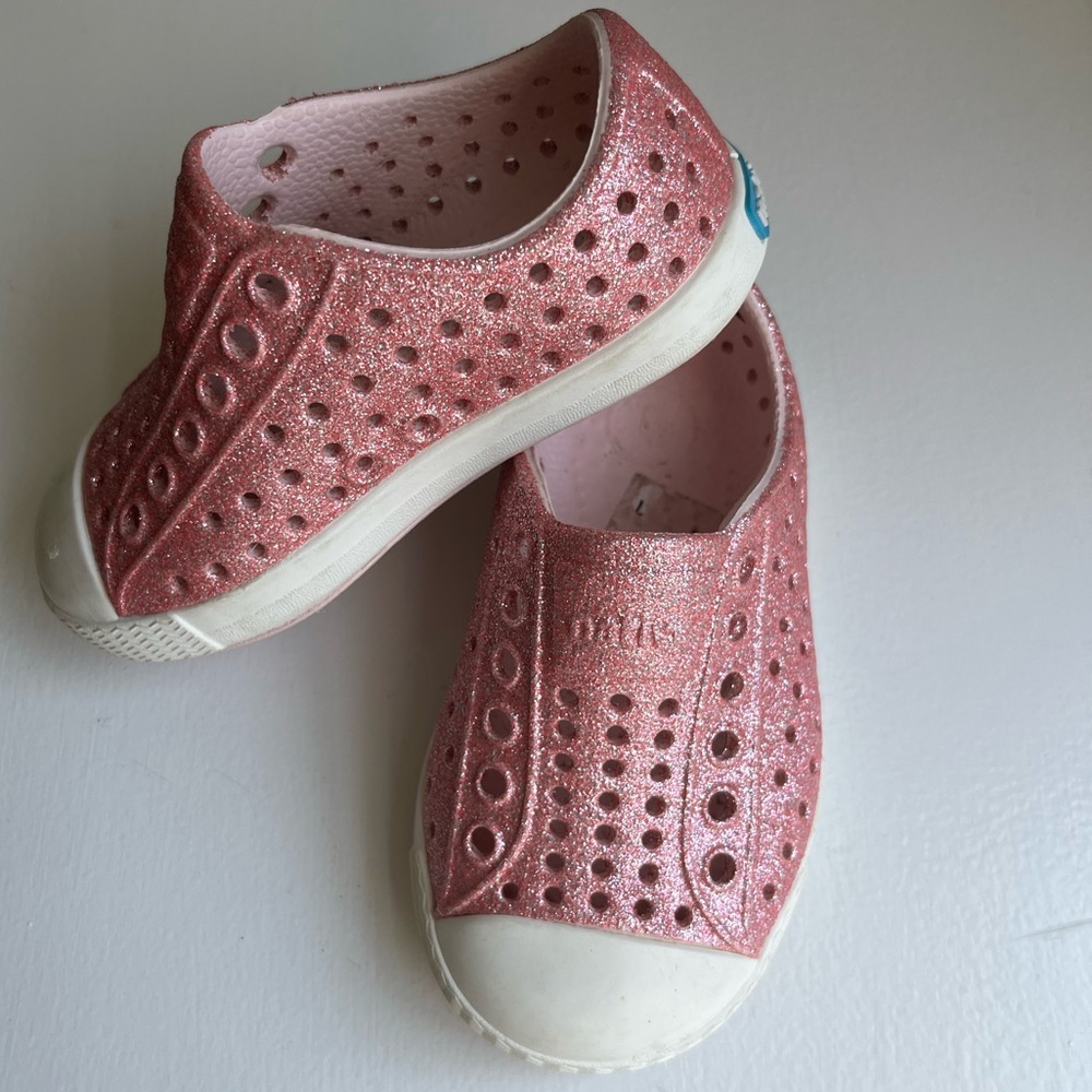 Native Jefferson Pink Glitter